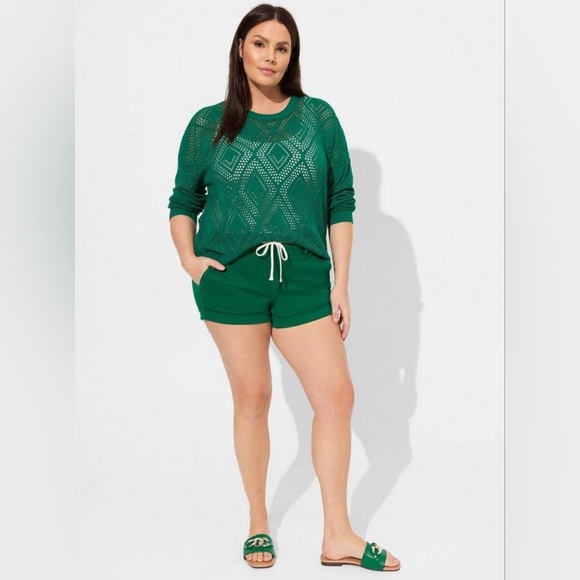 NWT Torrid 3.5 inch pull-on weekend stretch twill short, green - Picture 5 of 6